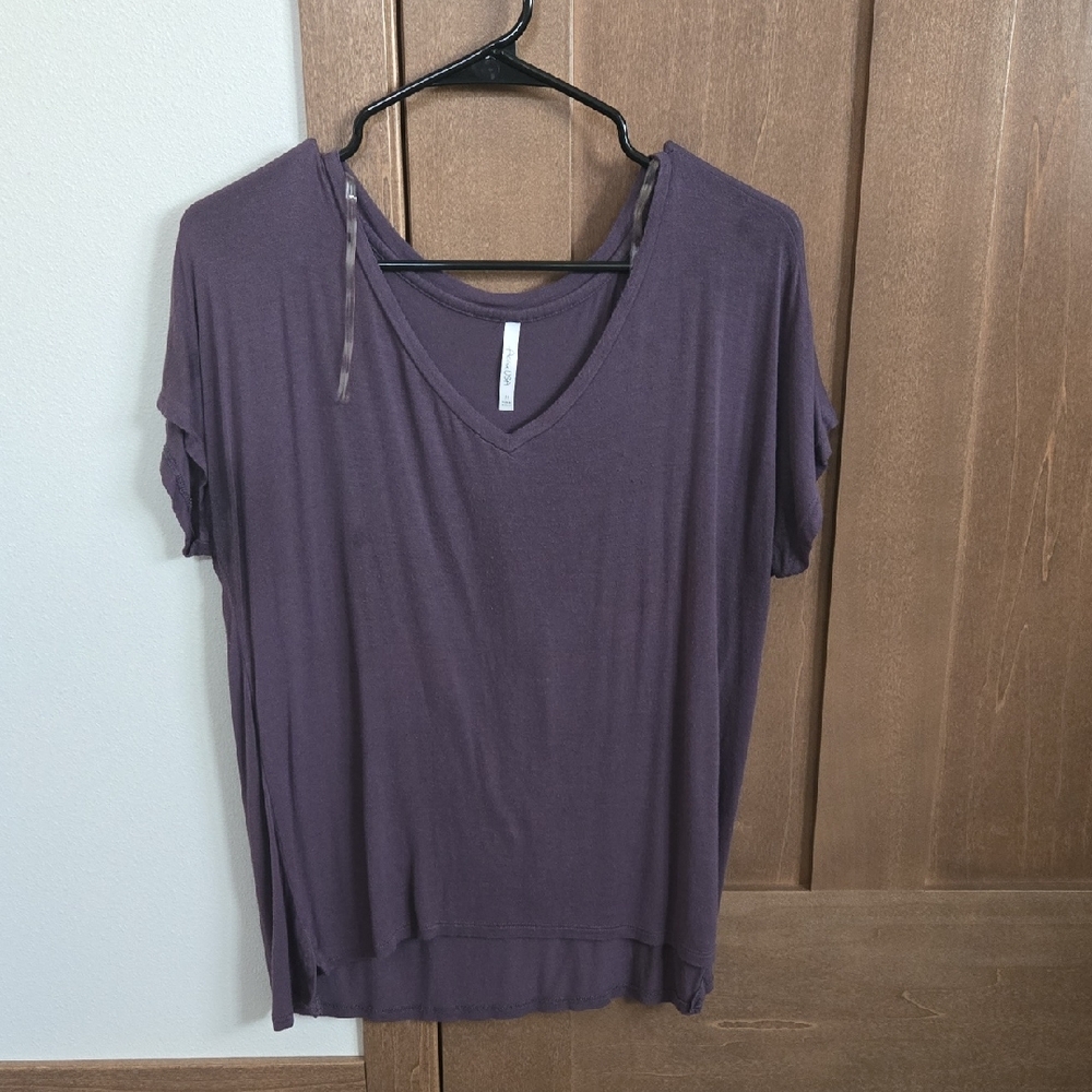 Women's V-Neck Short Sleeve Top - Purple
